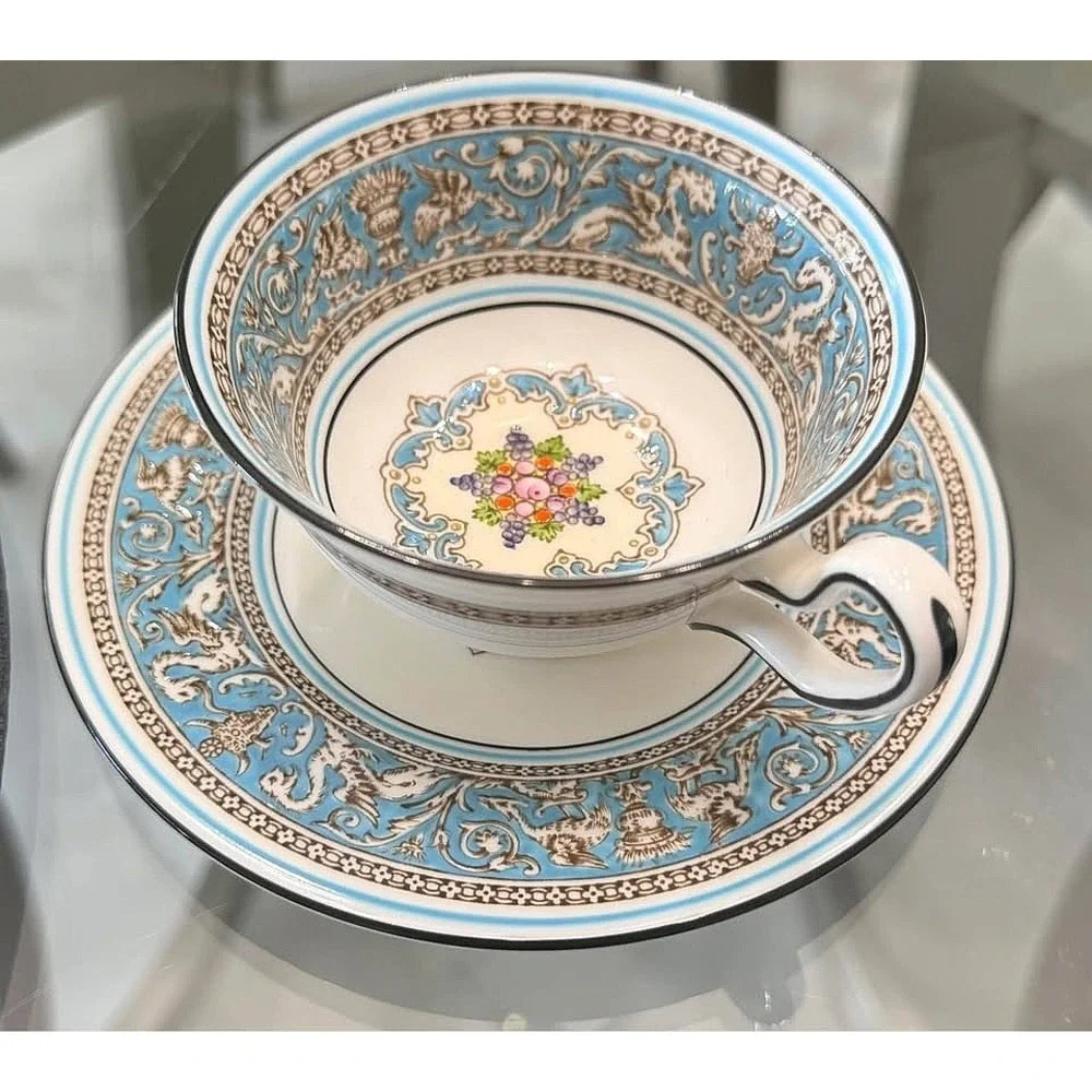 Wedgwood Florentine Turquoise Dinnerware 5 pcs Set - Dragon & Phoenix Motif
